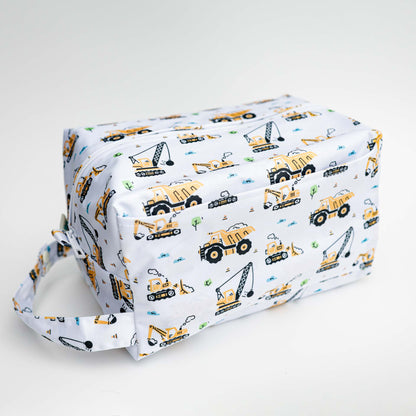 Reversible Storage Travel Cube Diaper Pod with Exterior Storage Pocket