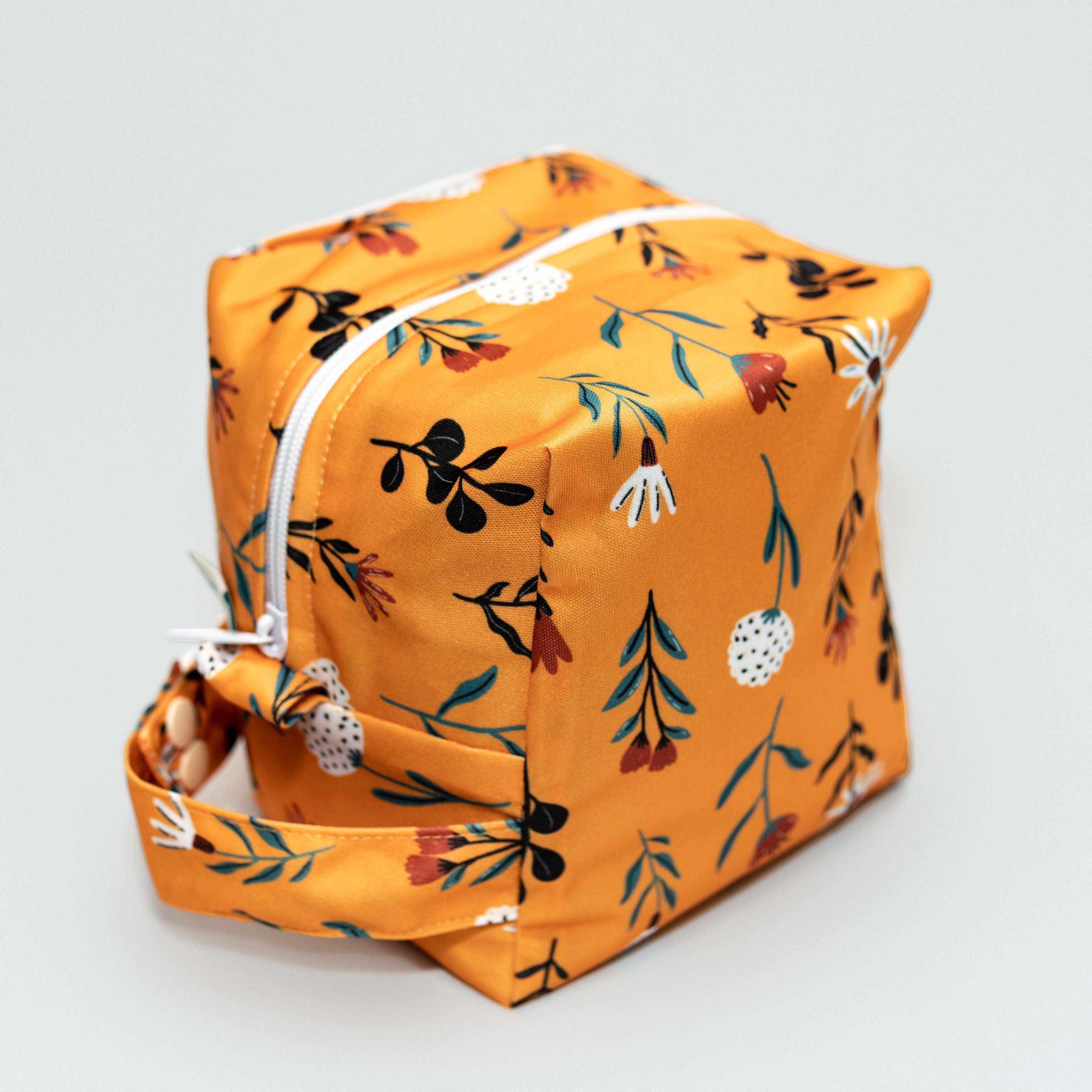 Reversible Mini Storage Travel Cube Diaper Pod with Exterior Storage Pocket