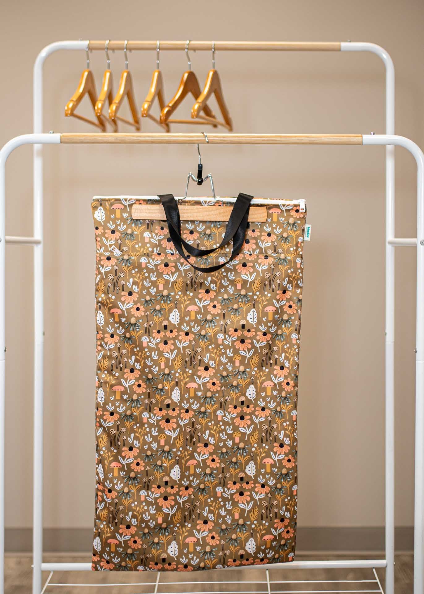 Patterned Large Zipper Hanging Wet Bag, Laundry Bag with Handles