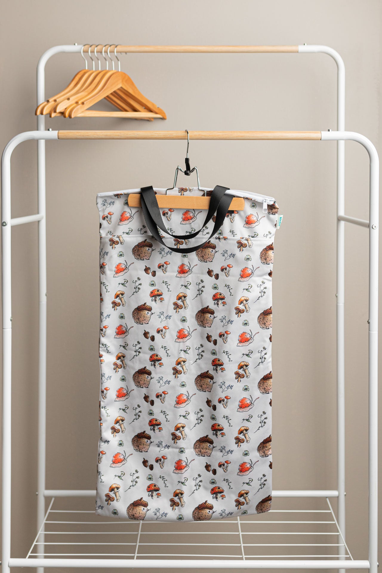 Patterned Large Zipper Hanging Wet Bag, Laundry Bag with Handles