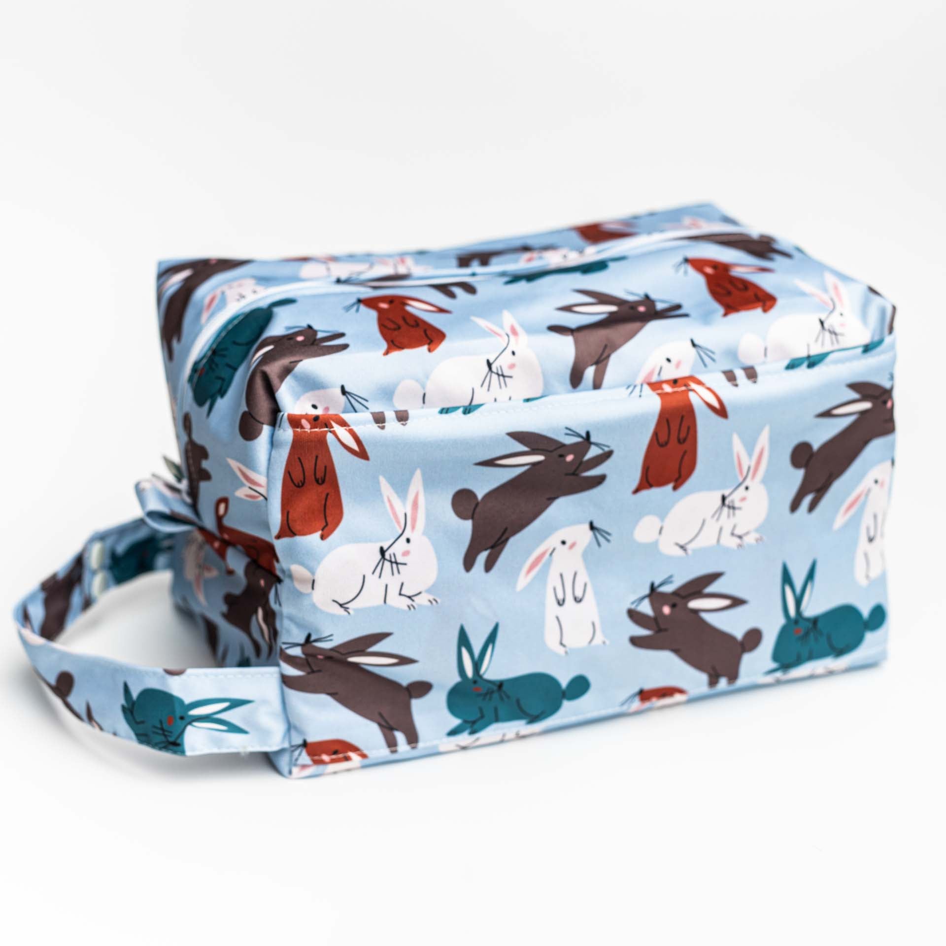 Reversible Storage Travel Cube Diaper Pod with Exterior Storage Pocket