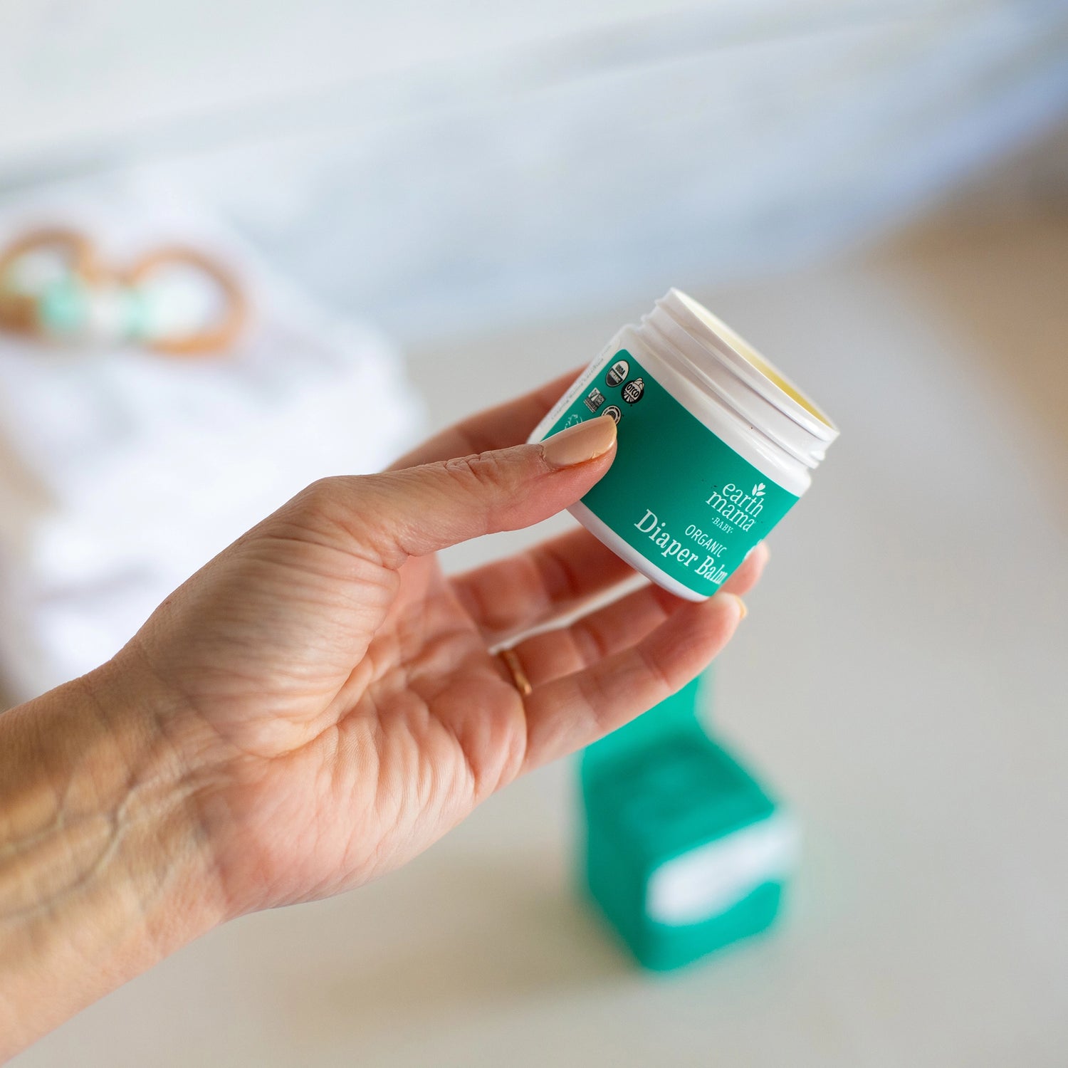 Earth Mama Cloth Diaper Safe Bum Organic Diaper Balm 2 oz Canister