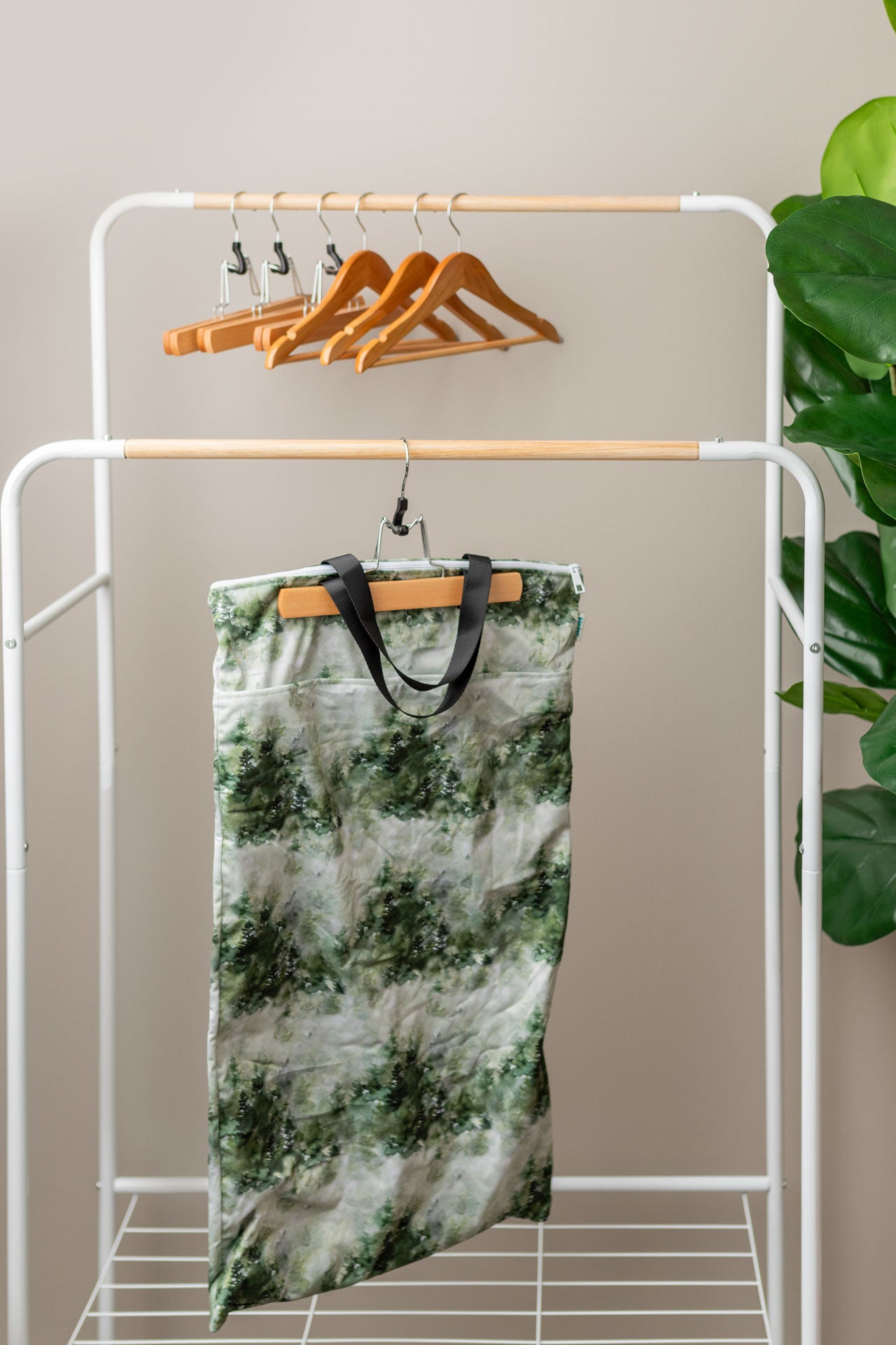 Patterned Large Zipper Hanging Wet Bag, Laundry Bag with Handles