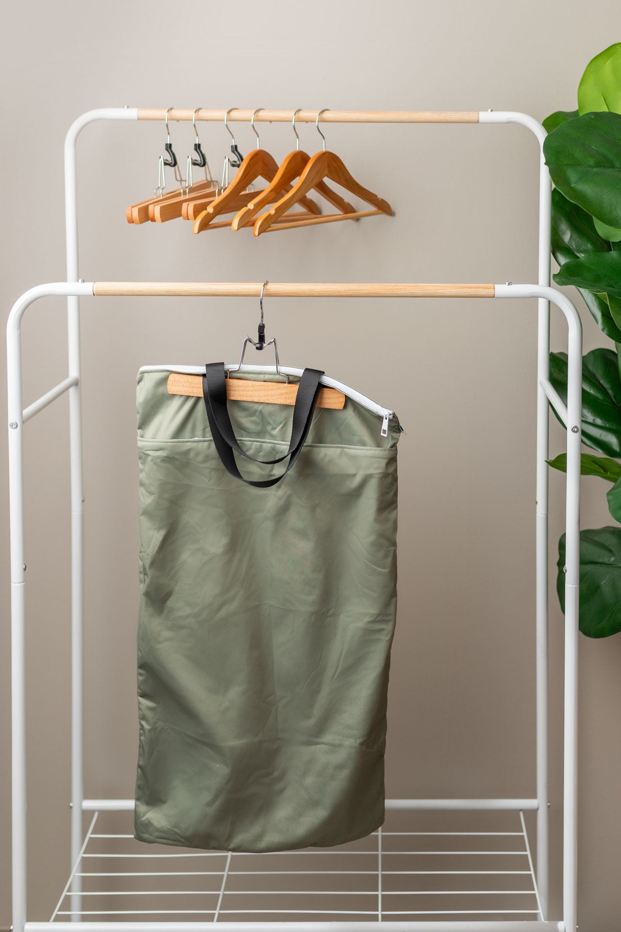 Large Zipper Hanging Wet Bag, Laundry Bag with Handles