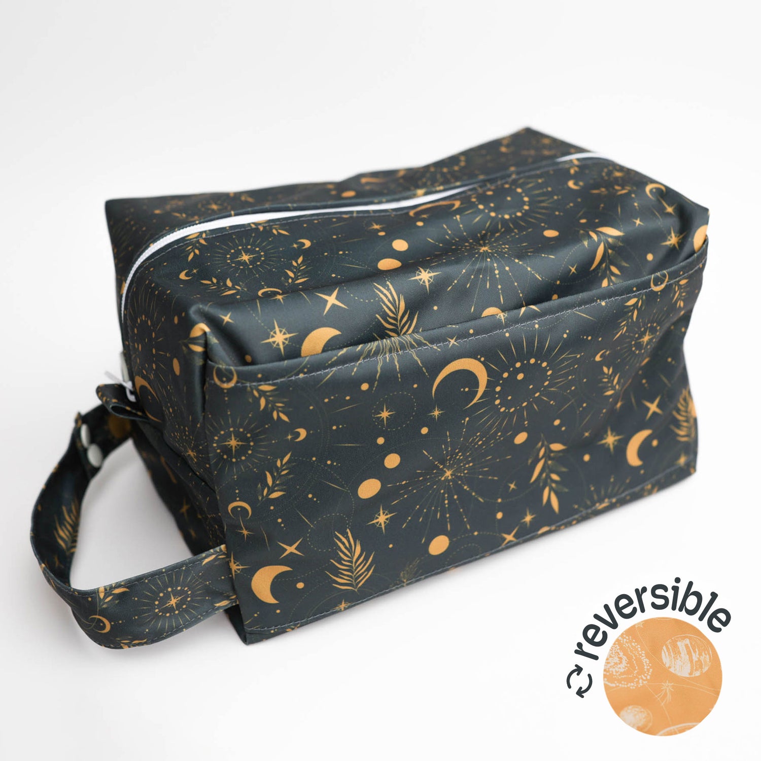 Reversible Storage Travel Cube Diaper Pod with Exterior Storage Pocket